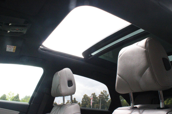 DS 7 E-Tense 300PK 4x4 ESPRIT DE VOYAGE | PANORAMISCH SCHUIF/KANTEL DAK | VOORRUITRAND/STUUR VERWARMING | VOLLEDIG LEDEREN BEKLEDING | LICHTMETALEN VELGEN 19" | ELEKTRISCH BEDIENBARE ACHTERKLEP | NIGHT VISION | DODEHOEK DETECTIE | ELEKTRISCH BEDIENBARE VOORSTOELEN MET MASSAGE FUNCTIE | ADAPTIVE CRUISE CONTROL | 360° CAMERA | KEYLESS ENTRY/START | FULL OPTION! | STOEL VENTILATIE | FOCAL ELECTRA | SFEER VERLICHTING | DRAADLOZE APPLE CARPLAY/ANDROID AUTO | NAVIGATIE | PARKEERSENSOREN VOOR EN ACHTER |