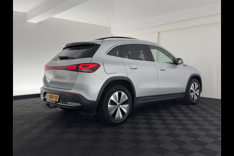 Mercedes-Benz EQA 250 Business Solution Luxury 67 kWh [ 3-Fase ] (SOH-94%) (INCL-BTW) *PANO | LEATHER | WIDESCREEN-COCKPIT | FULL-LED | BLINDSPOT | AMBIENT-LIGHT | CAMERA | NAVI-FULLMAP | DAB+ | COMFORT-SEATS | ECC | SHIFTPADDLES | CRUISE | HEATED-SEATS | ...