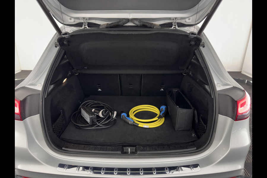 Mercedes-Benz EQA 250 Business Solution Luxury 67 kWh [ 3-Fase ] (SOH-94%) (INCL-BTW) *PANO | LEATHER | WIDESCREEN-COCKPIT | FULL-LED | BLINDSPOT | AMBIENT-LIGHT | CAMERA | NAVI-FULLMAP | DAB+ | COMFORT-SEATS | ECC | SHIFTPADDLES | CRUISE | HEATED-SEATS | ...