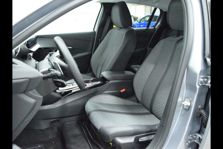 Peugeot 208 1.2 Hybrid 110 e-DCS6 Allure ACHTERUITRIJCAMERA MET SENSOREN | NAVIGATIE | CARPLAY | E.C.C. |