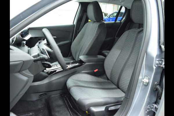 Peugeot 208 1.2 Hybrid 110 e-DCS6 Allure ACHTERUITRIJCAMERA MET SENSOREN | NAVIGATIE | CARPLAY | E.C.C. |