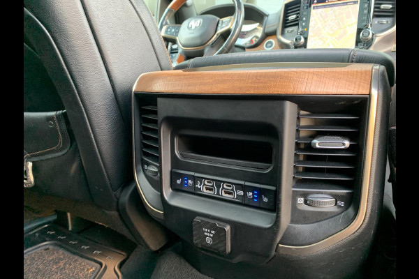 Dodge Ram 1500 Longhorn 5.7 V8 401PK 360cam 4X4 PANO Luchtvering