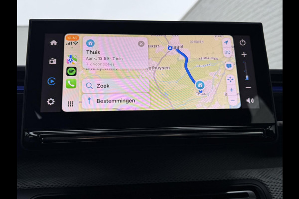 Citroën C3 1.2 Turbo 100pk Trekhaak Adaptieve cruise Airco Apple / Android DAB 4 Seizoenen banden