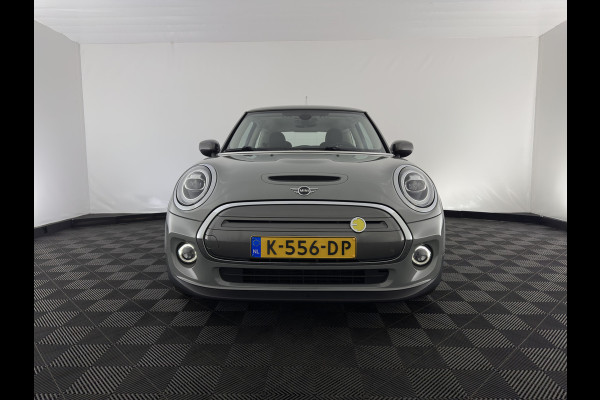 MINI Mini Electric Basic 33 kWh [ 3-Fase ] (SOH-100%) (INCL-BTW) Aut. *HEATPUMP | FULL-LED | SPORT-SEATS | NAVI-FULLMAP | DIGI-COCKPIT | DAB+ | ECC | CCS-FASTLOADER | UNION-JACK | KEYLESS | CRUISE | AMBIENT-LIGHT | 16''ALU*