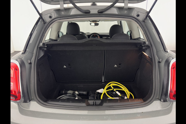 MINI Mini Electric Basic 33 kWh [ 3-Fase ] (SOH-100%) (INCL-BTW) Aut. *HEATPUMP | FULL-LED | SPORT-SEATS | NAVI-FULLMAP | DIGI-COCKPIT | DAB+ | ECC | CCS-FASTLOADER | UNION-JACK | KEYLESS | CRUISE | AMBIENT-LIGHT | 16''ALU*
