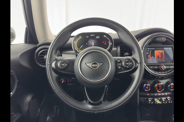 MINI Mini Electric Basic 33 kWh [ 3-Fase ] (SOH-100%) (INCL-BTW) Aut. *HEATPUMP | FULL-LED | SPORT-SEATS | NAVI-FULLMAP | DIGI-COCKPIT | DAB+ | ECC | CCS-FASTLOADER | UNION-JACK | KEYLESS | CRUISE | AMBIENT-LIGHT | 16''ALU*