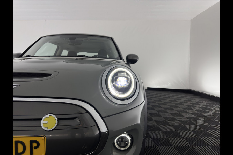 MINI Mini Electric Basic 33 kWh [ 3-Fase ] (SOH-100%) (INCL-BTW) Aut. *HEATPUMP | FULL-LED | SPORT-SEATS | NAVI-FULLMAP | DIGI-COCKPIT | DAB+ | ECC | CCS-FASTLOADER | UNION-JACK | KEYLESS | CRUISE | AMBIENT-LIGHT | 16''ALU*