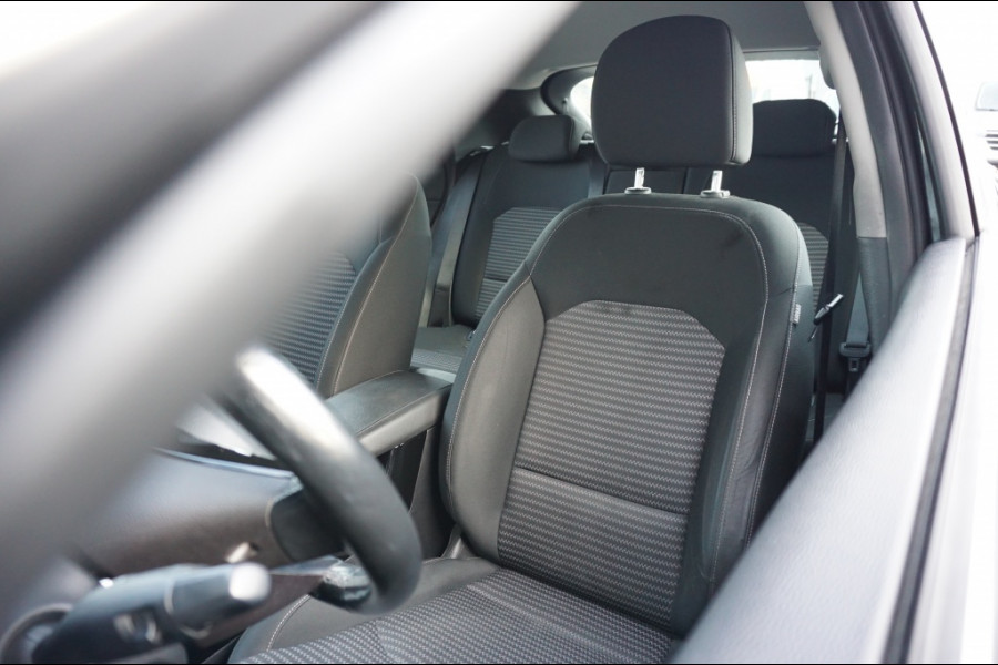 Kia Xceed 1.6 GDi Plug in Hybrid DynamicLine WINTERPACK | NAVI