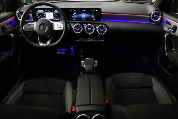 Mercedes-Benz A-Klasse 200 AMG NAP/PANO/KEYLESS/SFEER/MEMORY/VOL