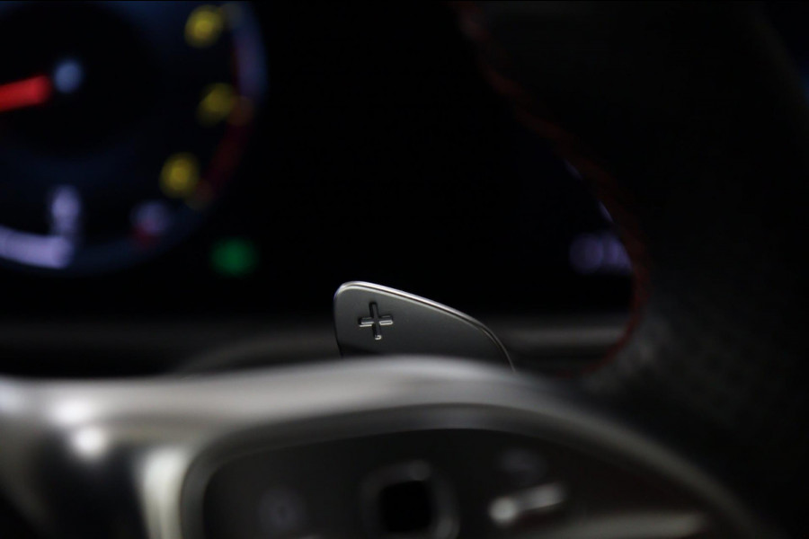 Mercedes-Benz A-Klasse 200 AMG NAP/PANO/KEYLESS/SFEER/MEMORY/VOL