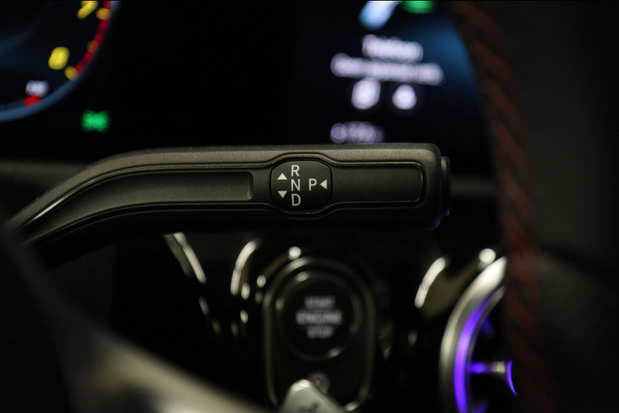 Mercedes-Benz A-Klasse 200 AMG NAP/PANO/KEYLESS/SFEER/MEMORY/VOL