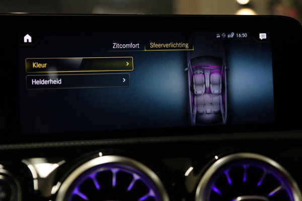 Mercedes-Benz A-Klasse 200 AMG NAP/PANO/KEYLESS/SFEER/MEMORY/VOL