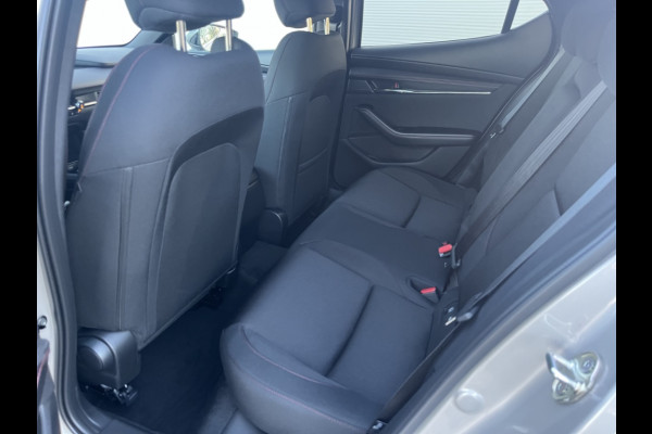 Mazda 3 2.5ltr 140pk, handbak HOMURA