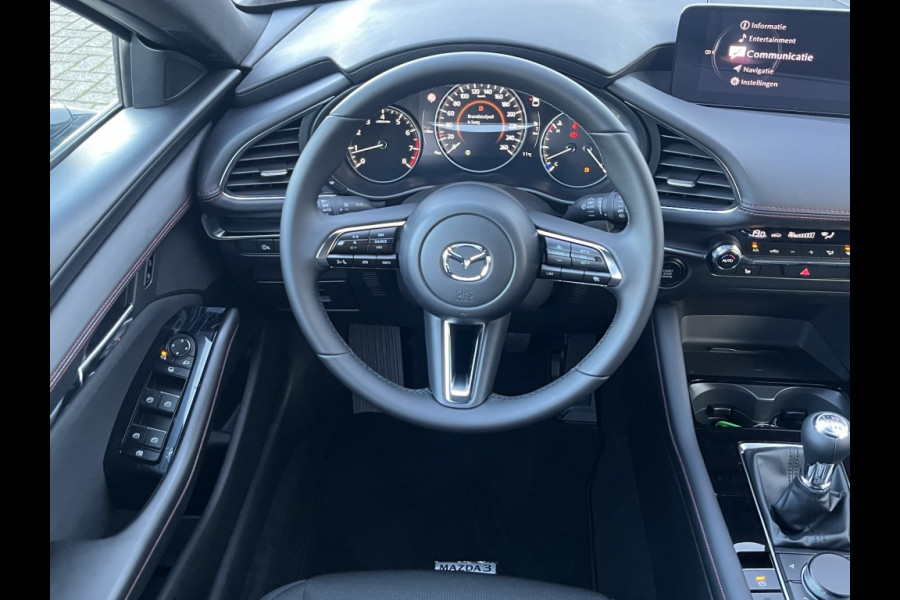 Mazda 3 2.5ltr 140pk, handbak HOMURA