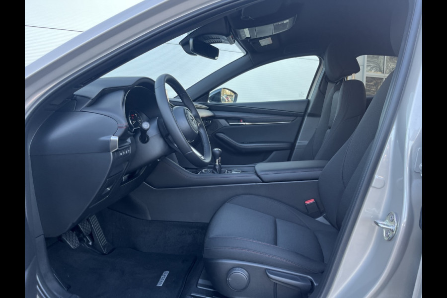 Mazda 3 2.5ltr 140pk, handbak HOMURA