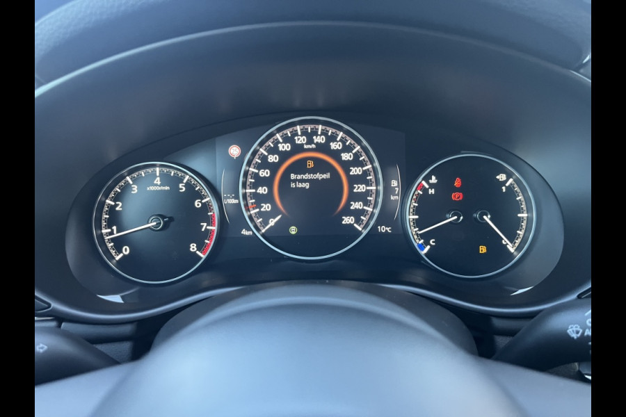 Mazda 3 2.5ltr 140pk, handbak HOMURA