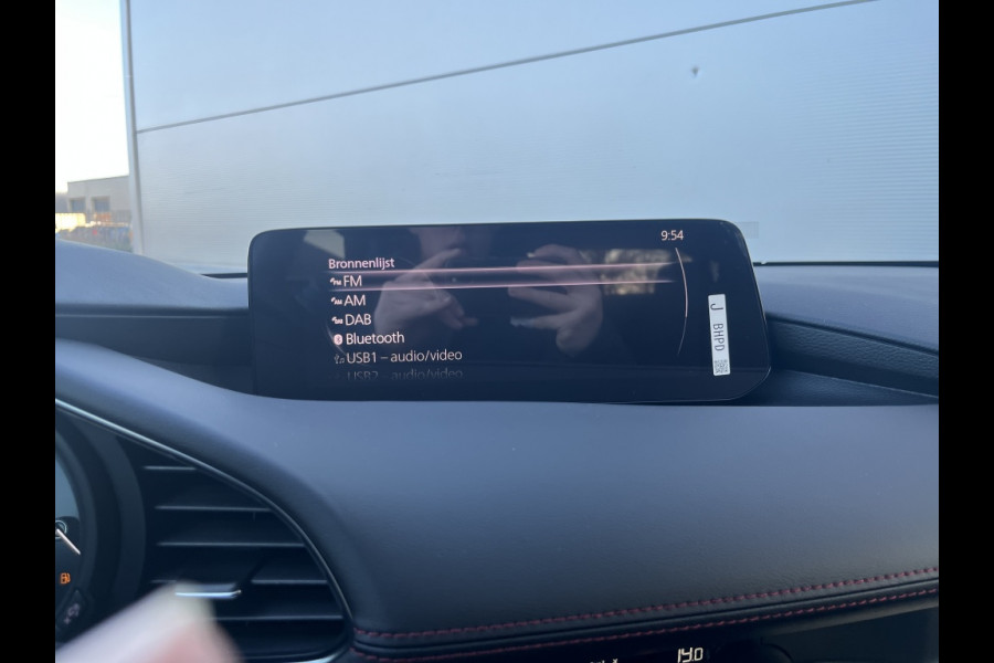 Mazda 3 2.5ltr 140pk, handbak HOMURA