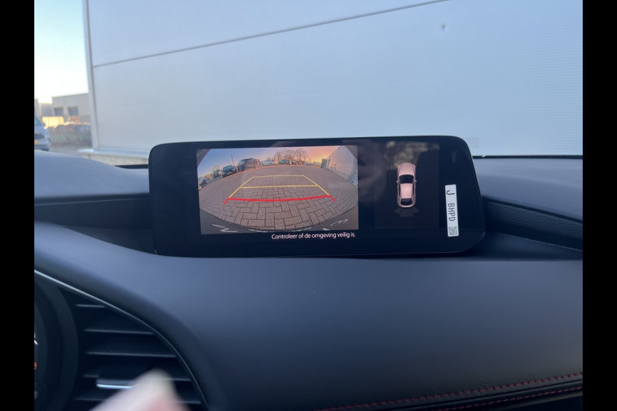 Mazda 3 2.5ltr 140pk, handbak HOMURA