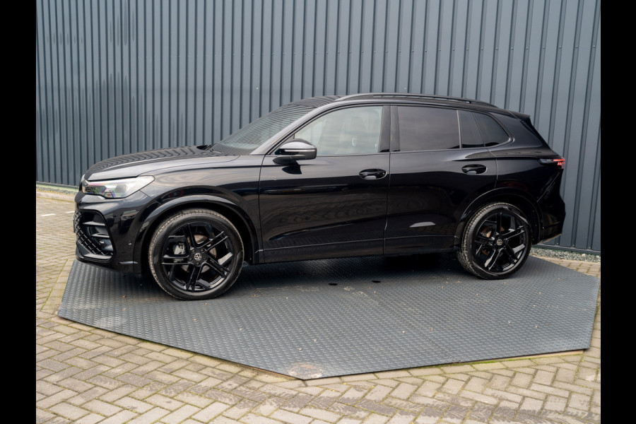 Volkswagen Tiguan 1.5 eTSI R-Line Edition | 360 Camera | 20'' | Black Style | Side Assist | Prijs Rijklaar!!