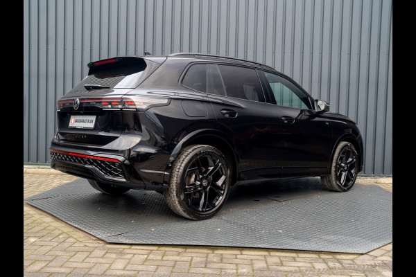 Volkswagen Tiguan 1.5 eTSI R-Line Edition | 360 Camera | 20'' | Black Style | Side Assist | Prijs Rijklaar!!