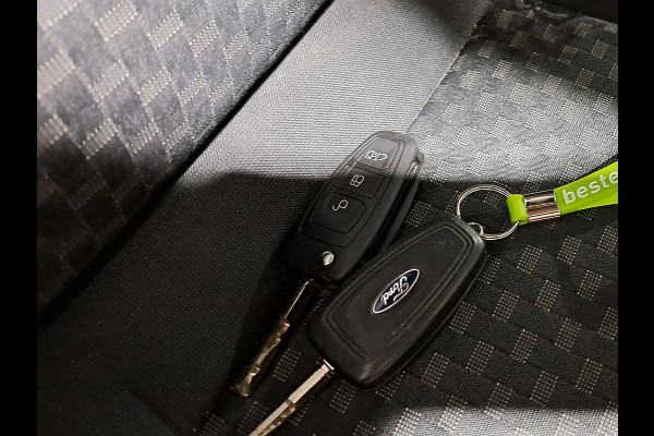 Ford Transit Custom 300 2.0 TDCI L2H1 Navi Airco PDC Cruise Achterdeuren 3 Zits Euro6 105 PK!