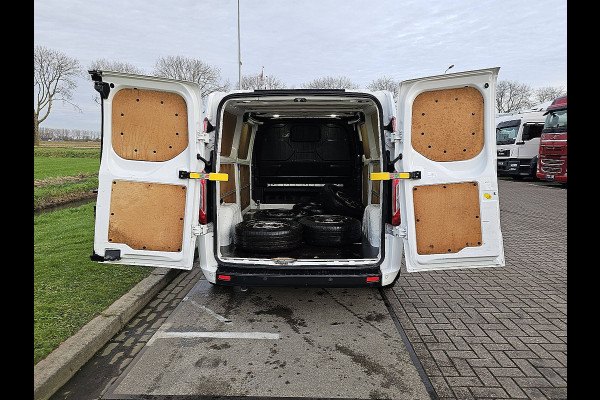 Ford Transit Custom 300 2.0 TDCI L2H1 Navi Airco PDC Cruise Achterdeuren 3 Zits Euro6 105 PK!