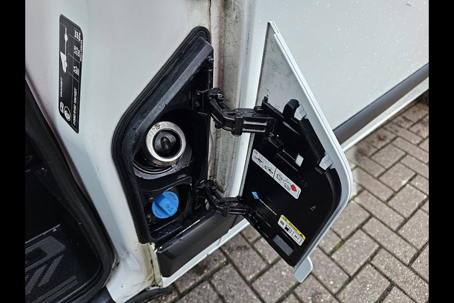 Ford Transit Custom 300 2.0 TDCI L2H1 Navi Airco PDC Cruise Achterdeuren 3 Zits Euro6 105 PK!