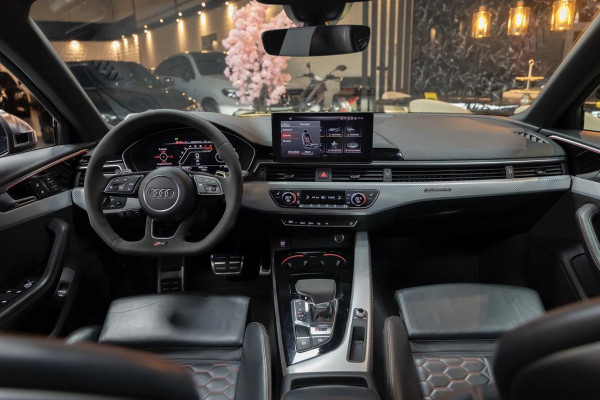 Audi A4 Avant 2.9 TFSI RS4 Quattro|Fulloption|Pano|