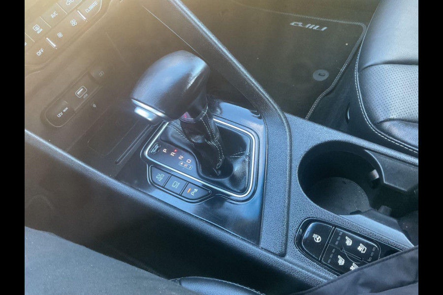 Kia Niro 1.6 GDi PHEV ExecutiveLine | Trekhaak | Leder | Schuifdak | Stoelverwarming/koeling |  Adaptive cruise control | JBL audio | Geheugenstoelen | Camera