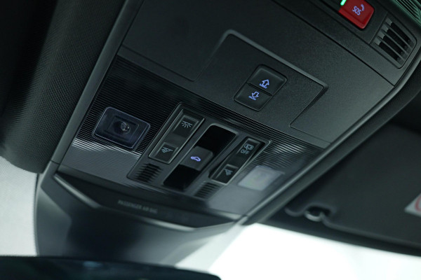 Volkswagen T-Roc 1.5 TSI R-Line Pano|Camera|Carplay|