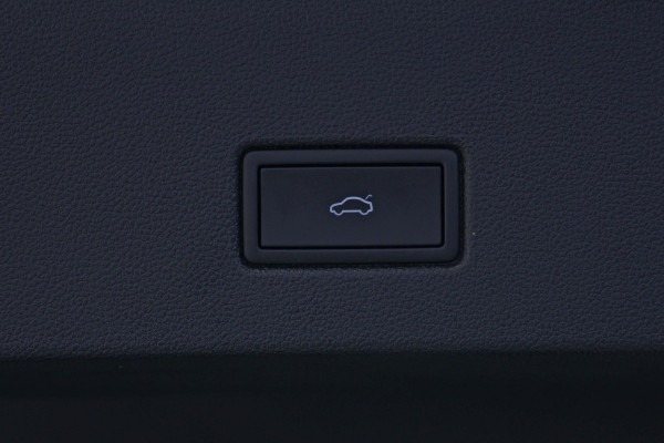 Volkswagen T-Roc 1.5 TSI R-Line Pano|Camera|Carplay|