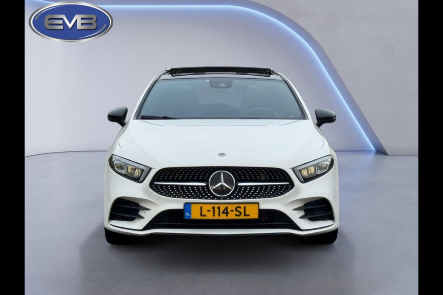 Mercedes-Benz A-Klasse 200 Business Solution 163 pk AMG styling, nieuw model, camera, sfeerverlichting, panoramadak, parelmoer wit