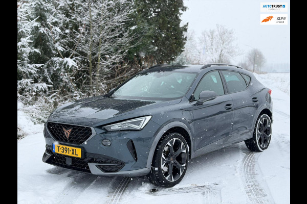 CUPRA 1.4 e-Hybrid Adrenaline, panoramadak, vol lederen interieur, sfeerverlichting, achteruitrijcamera, stoel-stuurverwarming