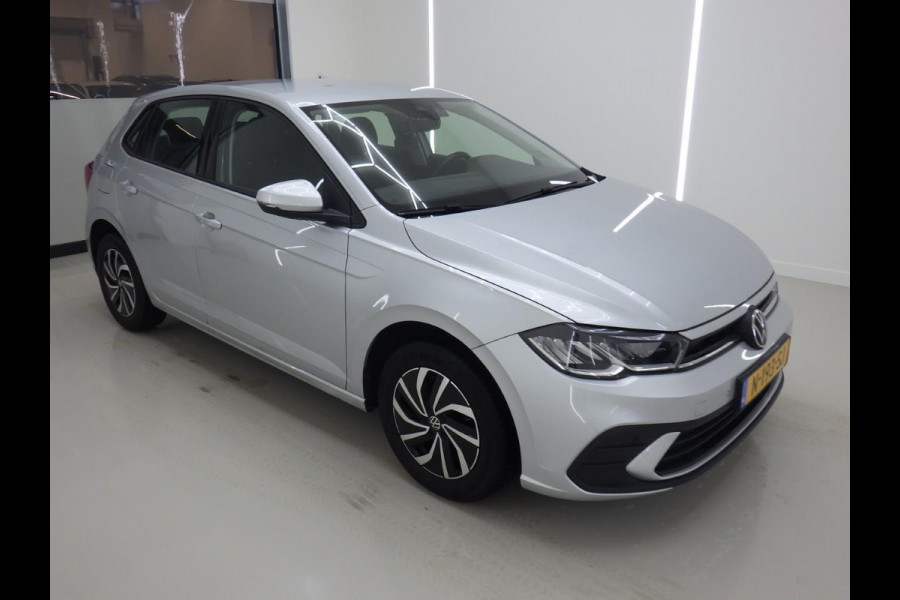 Volkswagen Polo 1.0 TSI Life Airco Caplay Navi Cruise Control Full LED PDC Voor/Achter 15" LM Velgen