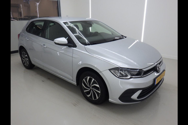 Volkswagen Polo 1.0 TSI Life Airco Caplay Navi Cruise Control Full LED PDC Voor/Achter 15" LM Velgen