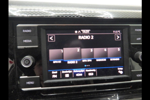 Volkswagen Polo 1.0 TSI Life Airco Caplay Navi Cruise Control Full LED PDC Voor/Achter 15" LM Velgen