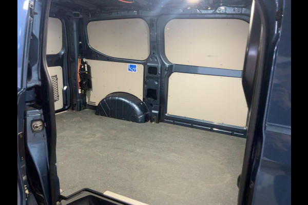 Ford Transit Custom 300 2.0 TDCI L1H1 Limited 170pk Automaat |  Marge Geen BTW | 17 inch | Trekhaak | AGR-stoel |  Stoelverwarming |  Achteruitrijcamera | Houten vloer