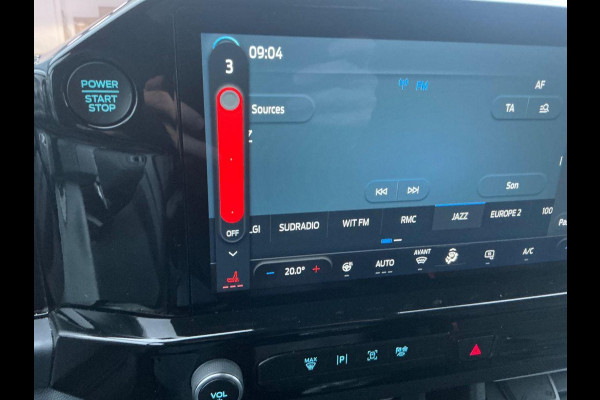 Ford Transit Custom 300 2.0 TDCI L1H1 Limited 170pk Automaat |  Marge Geen BTW | 17 inch | Trekhaak | AGR-stoel |  Stoelverwarming |  Achteruitrijcamera | Houten vloer