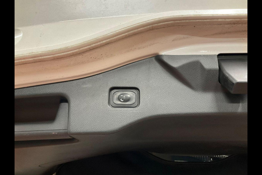 Ford Mondeo Wagon 2.0 IVCT HEV Vignale | Panoramadak |  Adaptieve cruisecontrol |  Trekhaak | Winter Pack | Adaptive cruise control |  Achteruitrijcamera | Bestuurdersstoel Met Geheugen