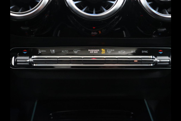 Mercedes-Benz B-Klasse 180 Business Solution Luxury | Panoramadak | Leder | Stoelverwarming | Trekhaak | Memory | Keyless | Sfeerverlichting | Matrix LED | Navigatie | Widescreen