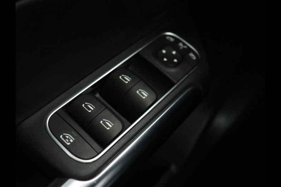 Mercedes-Benz B-Klasse 180 Business Solution Luxury | Panoramadak | Leder | Stoelverwarming | Trekhaak | Memory | Keyless | Sfeerverlichting | Matrix LED | Navigatie | Widescreen