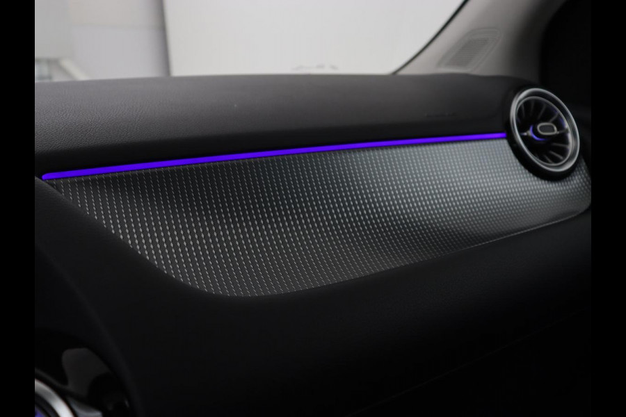 Mercedes-Benz B-Klasse 180 Business Solution Luxury | Panoramadak | Leder | Stoelverwarming | Trekhaak | Memory | Keyless | Sfeerverlichting | Matrix LED | Navigatie | Widescreen