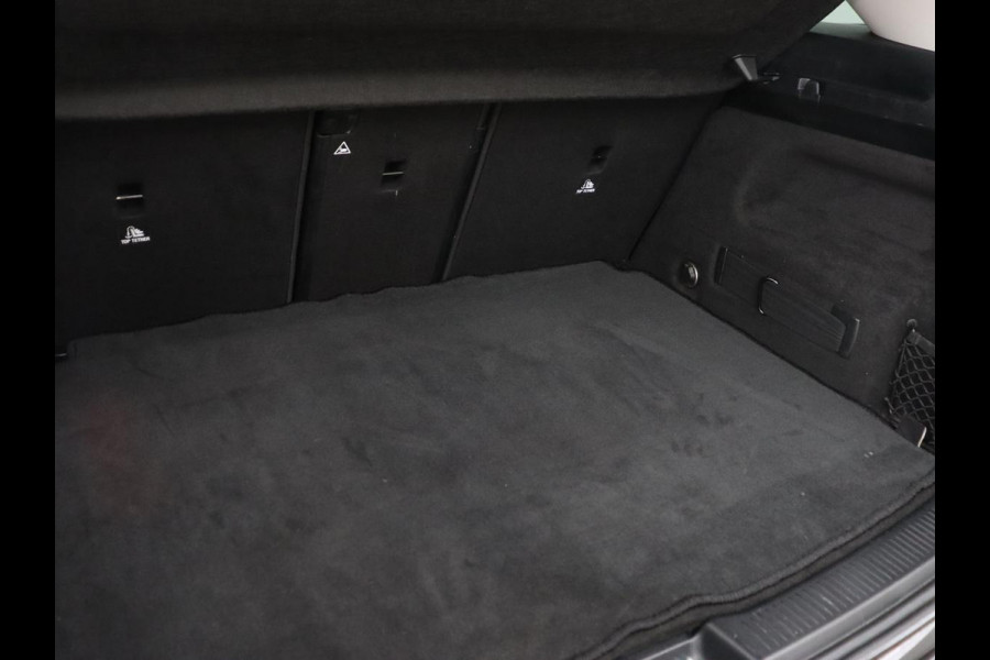 Mercedes-Benz B-Klasse 180 Business Solution Luxury | Panoramadak | Leder | Stoelverwarming | Trekhaak | Memory | Keyless | Sfeerverlichting | Matrix LED | Navigatie | Widescreen