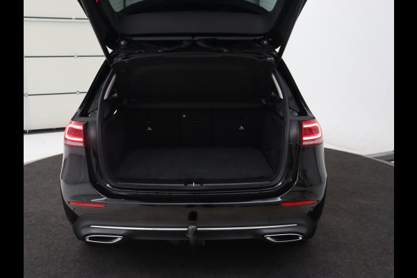 Mercedes-Benz B-Klasse 180 Business Solution Luxury | Panoramadak | Leder | Stoelverwarming | Trekhaak | Memory | Keyless | Sfeerverlichting | Matrix LED | Navigatie | Widescreen