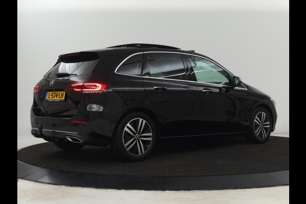 Mercedes-Benz B-Klasse 180 Business Solution Luxury | Panoramadak | Leder | Stoelverwarming | Trekhaak | Memory | Keyless | Sfeerverlichting | Matrix LED | Navigatie | Widescreen