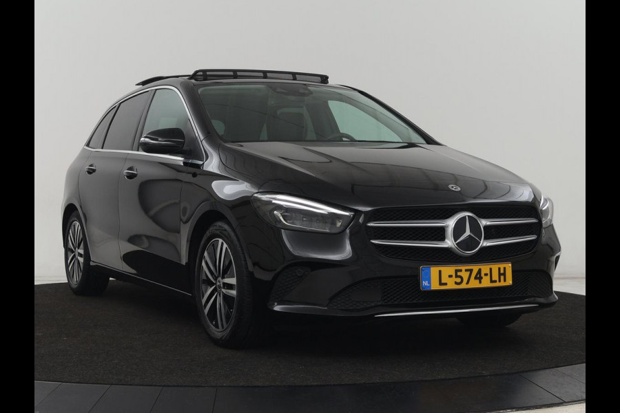 Mercedes-Benz B-Klasse 180 Business Solution Luxury | Panoramadak | Leder | Stoelverwarming | Trekhaak | Memory | Keyless | Sfeerverlichting | Matrix LED | Navigatie | Widescreen