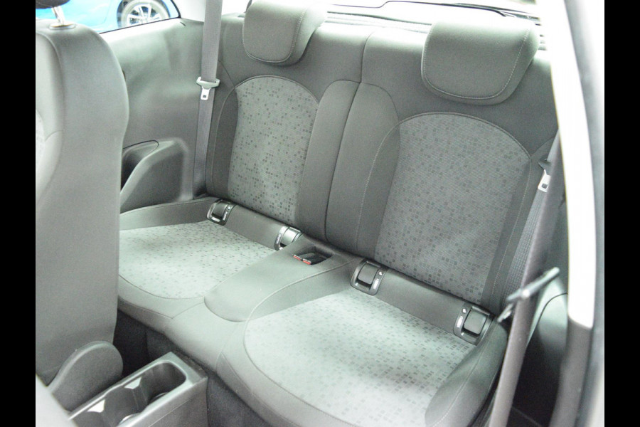 Opel ADAM 1.0 Turbo BlitZ NAVI & CARPLAY | STOEL- EN STUURVERWARMING | AIRCO | PARKEERSENSOREN |