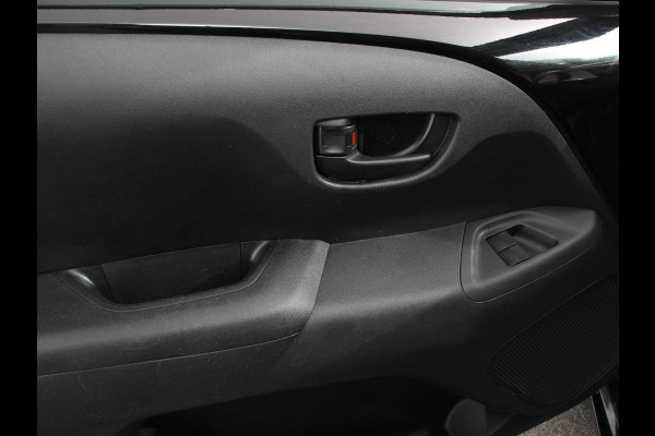 Peugeot 108 1.0 e-VTi Active | Airco | Electrisch pakket | Bluetooth | Led | 5 deurs