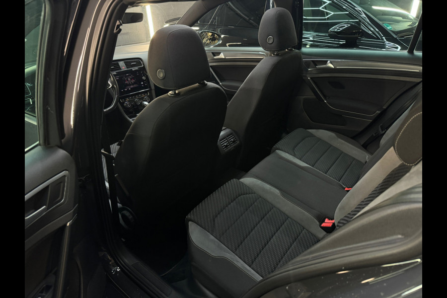 Volkswagen GOLF Variant 1.5 TSI Highline R Line Pano|Trekhaak