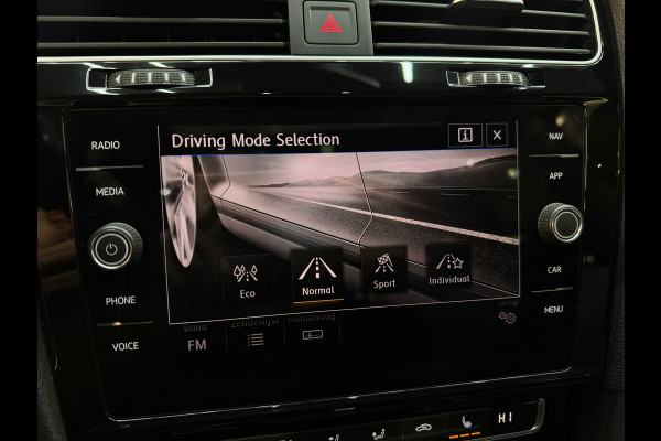 Volkswagen GOLF Variant 1.5 TSI Highline R Line Pano|Trekhaak